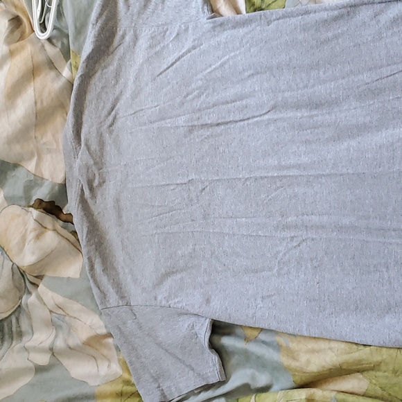 Tommy Hilfiger Basic Tshirt - Picture 3 of 5